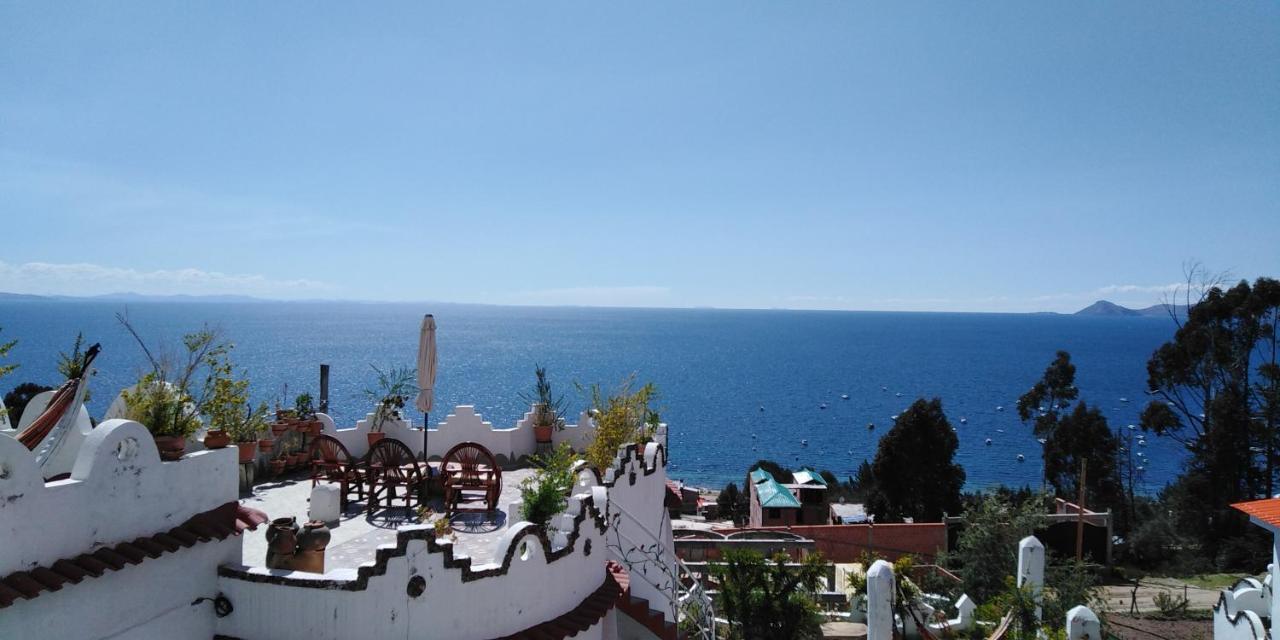 Piedra Andina Copacabana (Lake Titicaca)